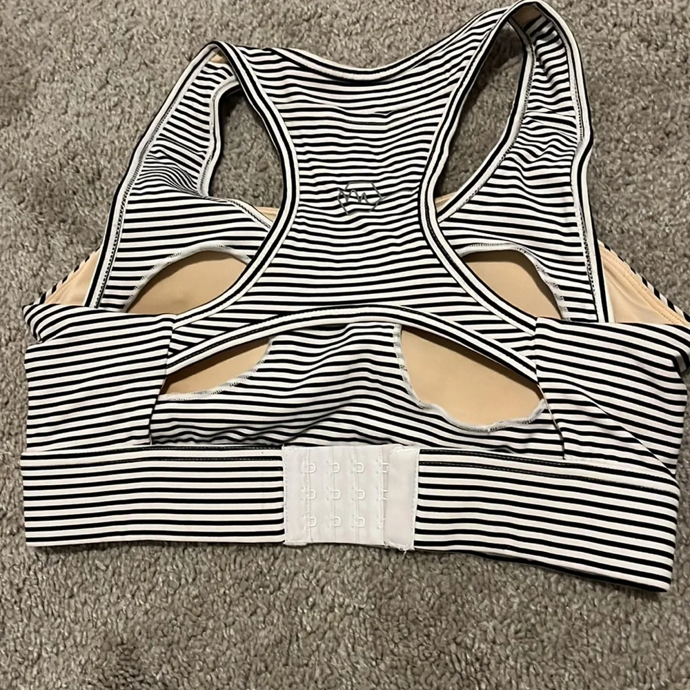 LAST CHANCE-Maven Thread Black and White Striped breastfeeding Sports Bra - Picture 4 of 6